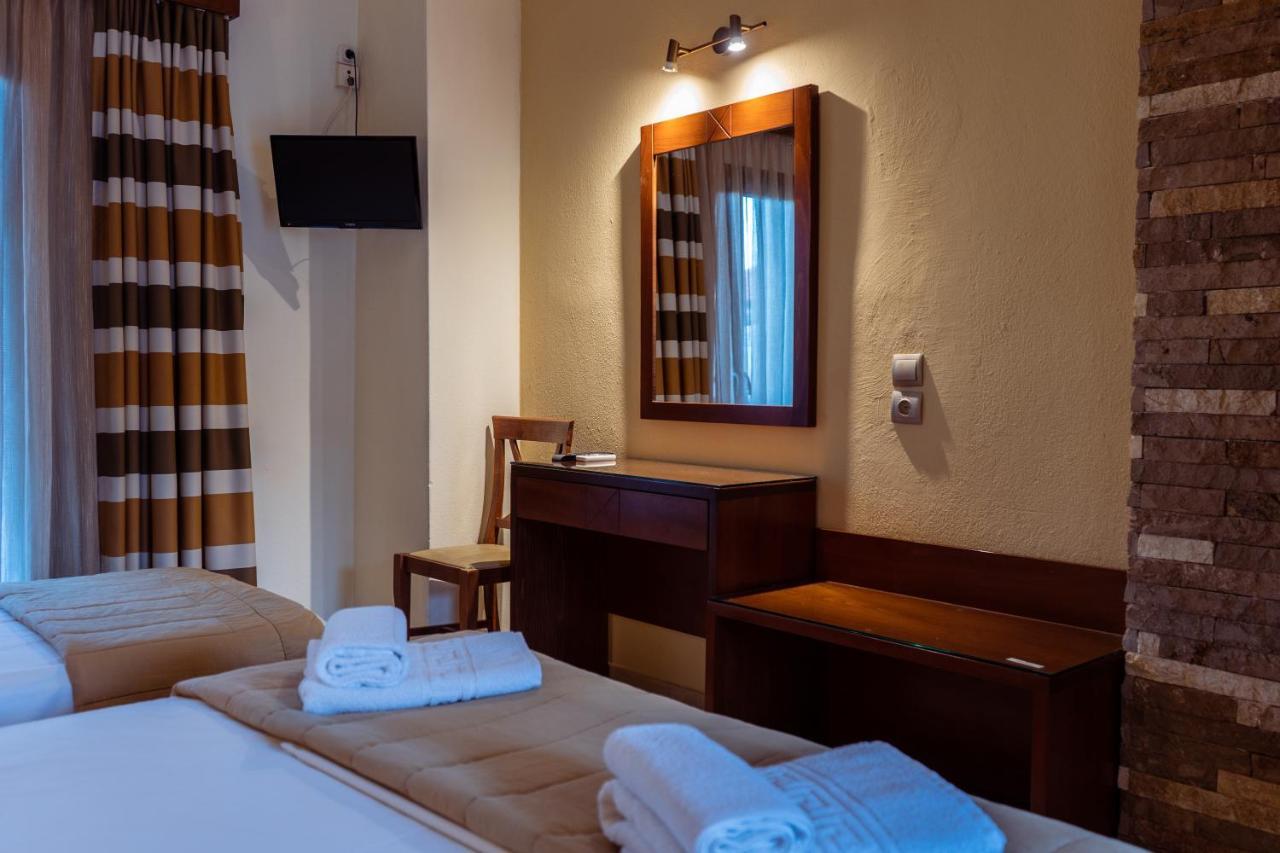 Hotel Zeus Afytos Exteriér fotografie