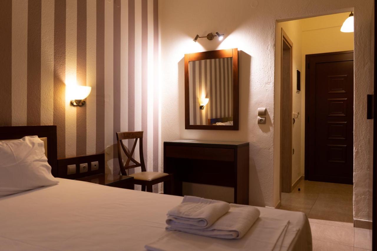 Hotel Zeus Afytos Exteriér fotografie
