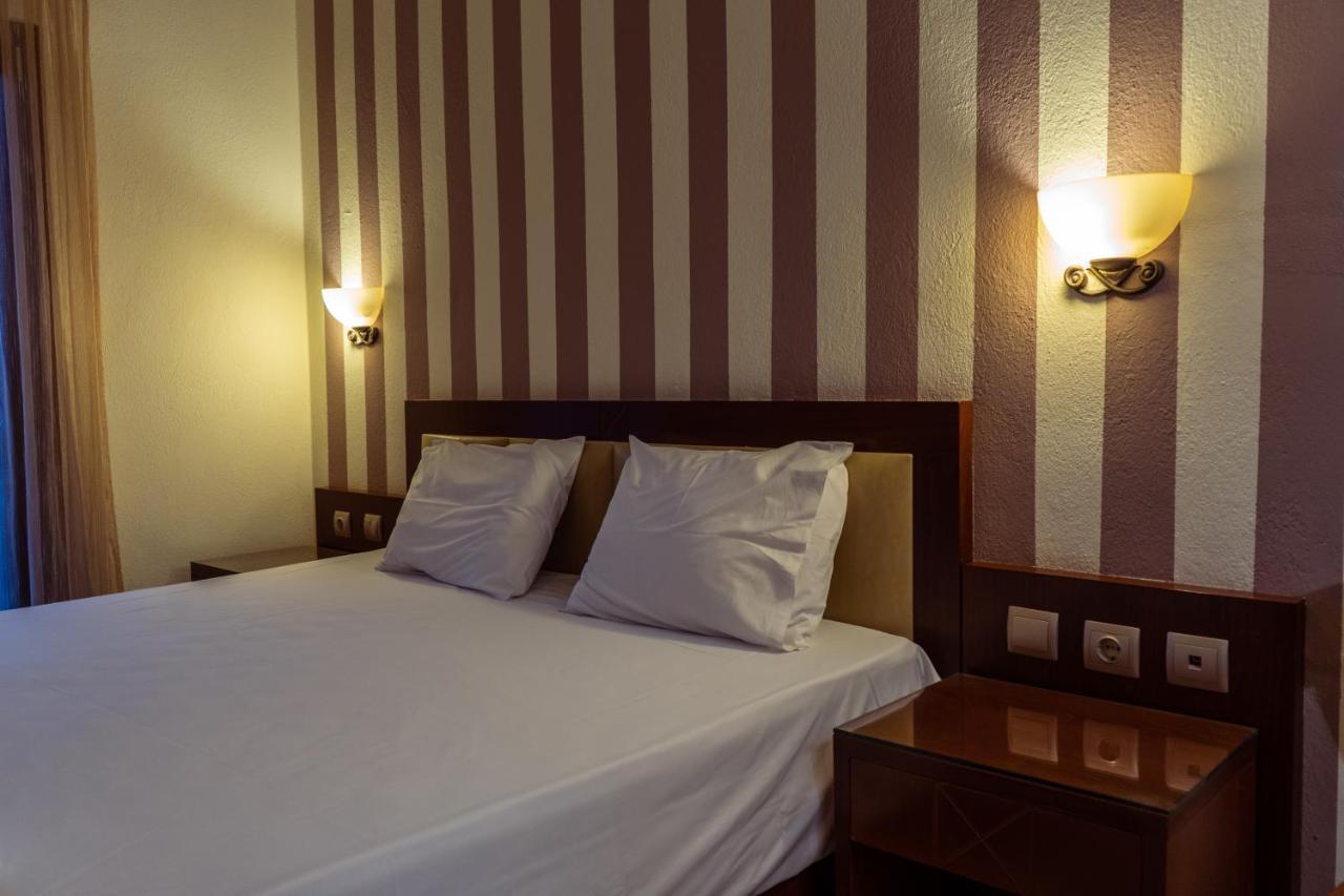 Hotel Zeus Afytos Exteriér fotografie