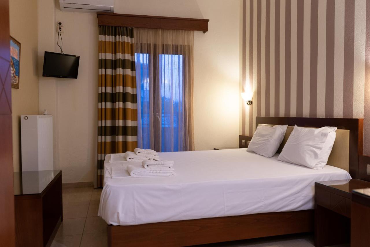 Hotel Zeus Afytos Exteriér fotografie