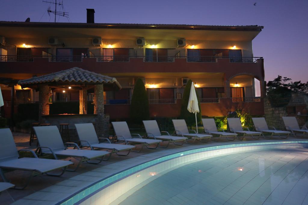 Hotel Zeus Afytos Exteriér fotografie