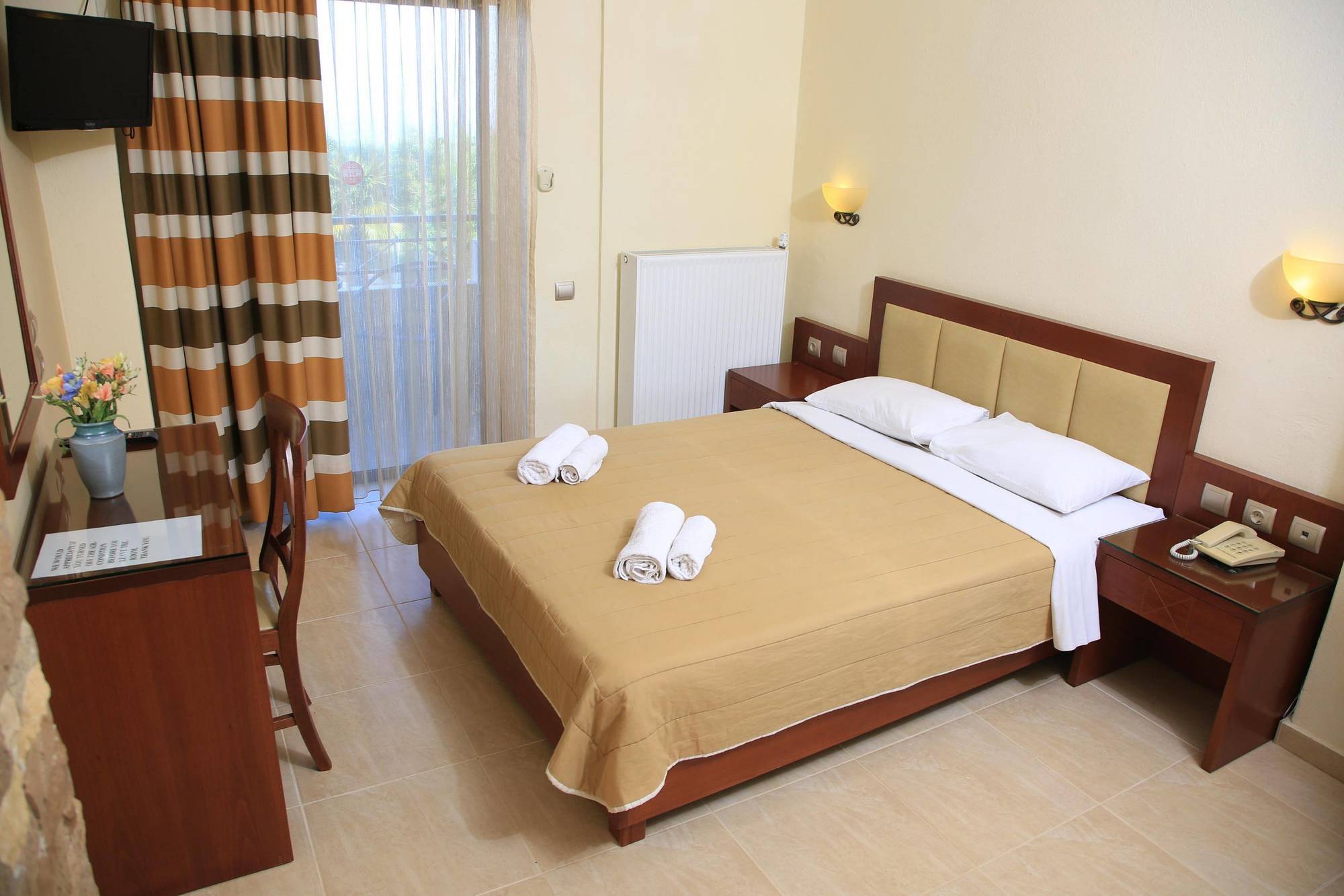 Hotel Zeus Afytos Exteriér fotografie
